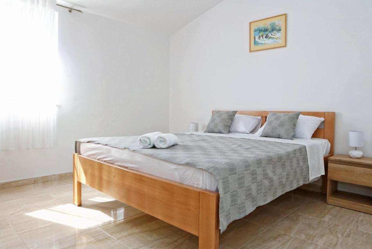 Apartmani Cili Miletici Exterior photo